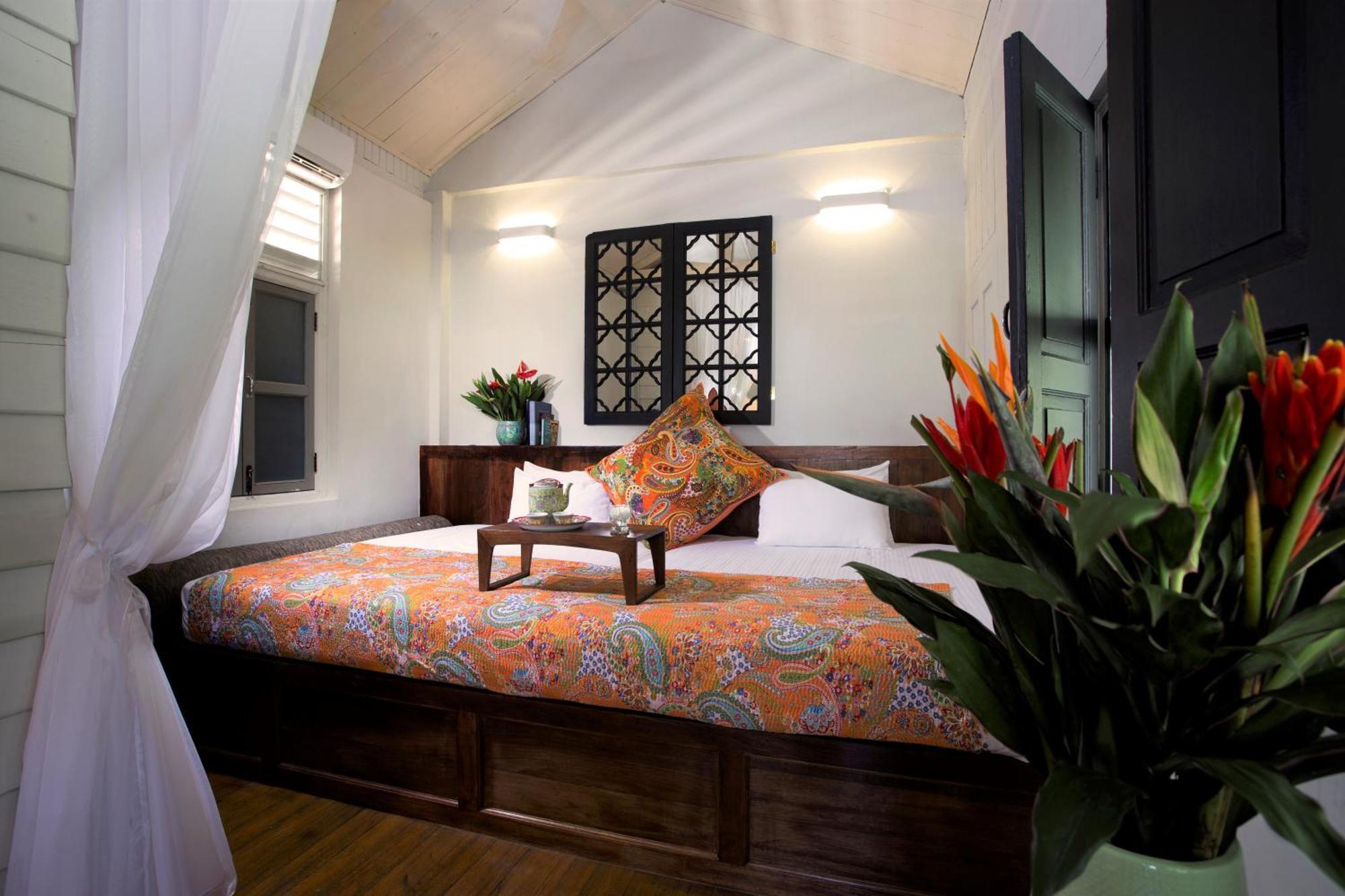 Muntri Mews Hotel George Town Exterior photo